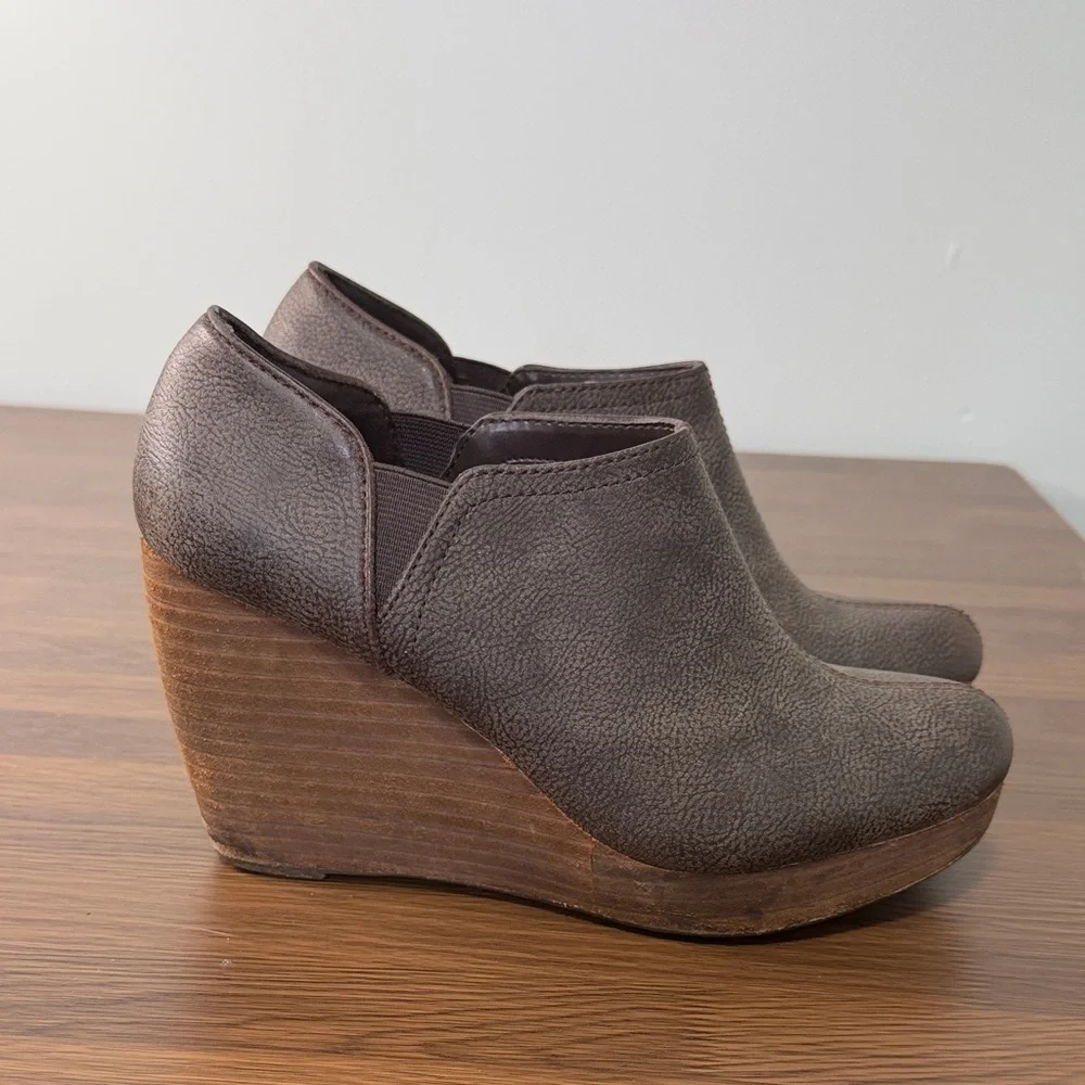 Dr. Scholls Harun Brown Faux Leather Wedge Booties Memory Foam‎ Shoes 7.5M